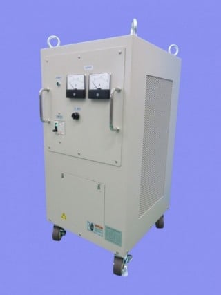 電圧調整器 電圧調整器